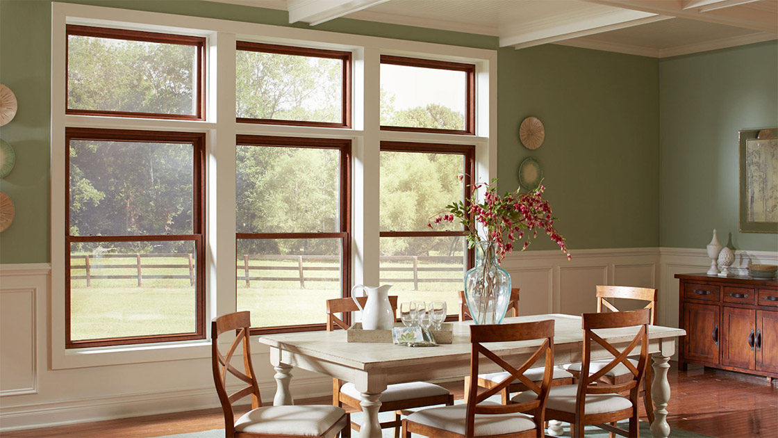 Single hung window.4